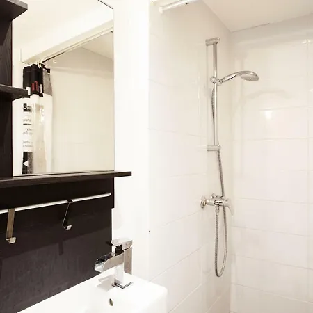 GregBnb-com - Studio Cosy - CLIMATISÉ - WIFI - 15min Gare Toulon Extérieur photo